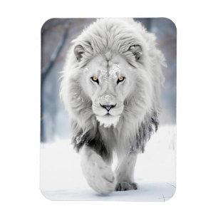 Magnet Flexible Majestueux Lion Blanc dans un Décor de Paysage Hiv