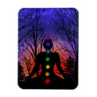 Méditation et arbres sur une nuit étoilée à