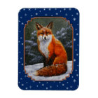 Renard rouge mignon en neige hivernale