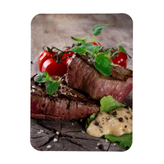 Magnet Flexible Steaks grillés au barbecue avec herbes fraîches et (Vertical)