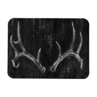 Tête d'animal de cerf rustique sur tableau de bord
