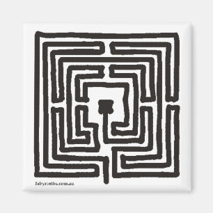Magnet medieval labyrinth pen square small