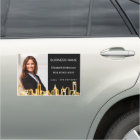 Agent immobilier noir or photo ville skyline