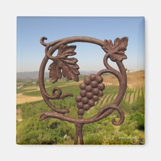 magnet - wine country garden (Front)