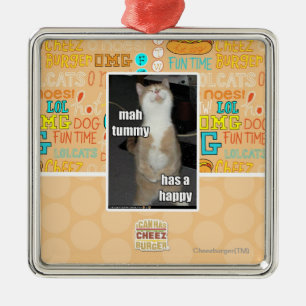 Mah tummy has a happy metal ornament