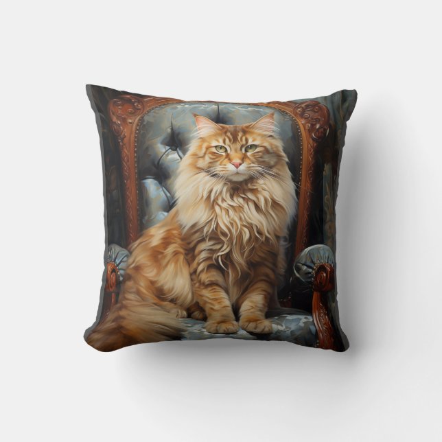 Maine Coon cat Throw Pillow (Front)