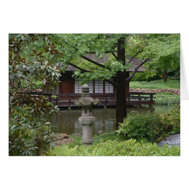 Maison asiatique de méditation (Devant horizontal)