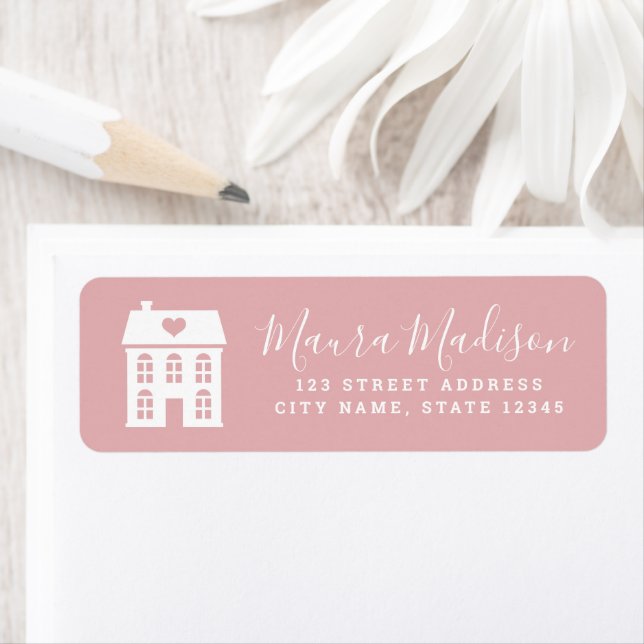 Maison de ville blanche rose foncé et retour du co (En situation)