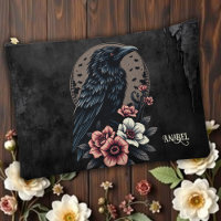 Majestic black raven 