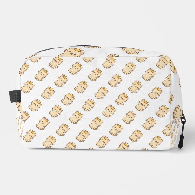 Majestic Cuddly Cat with a Crown Dopp Kit (Front)