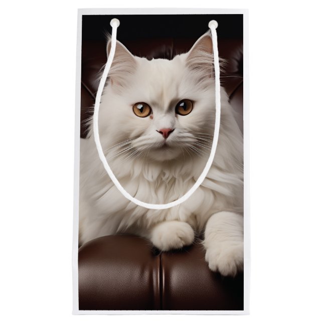 Majestic white cat small gift bag (Front)
