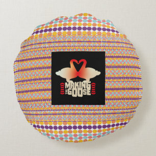 MAKING THE GOOSE BY MASANSER PIXELAT ROUND PILLOW