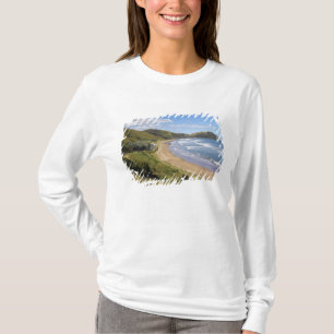 Makorori Beach near Gisborne, Eastland, New T-Shirt