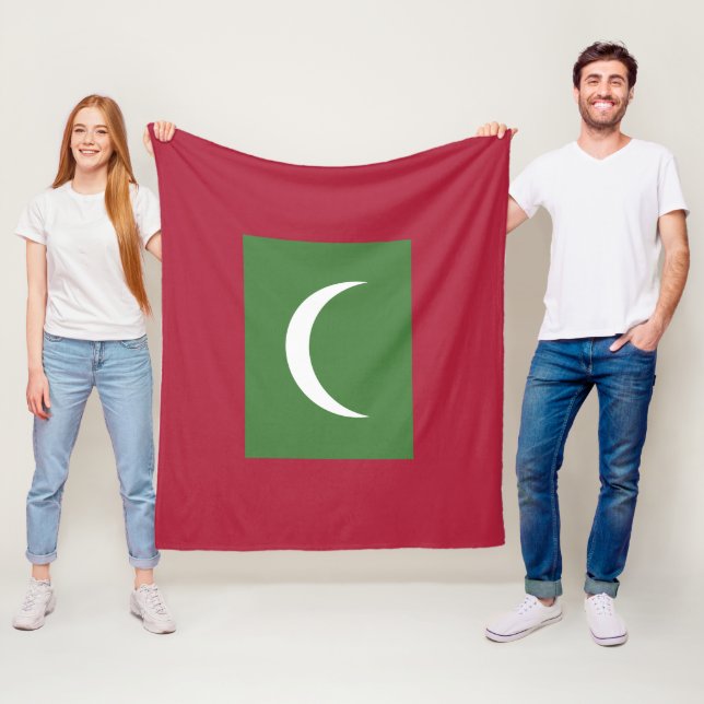 Maldives flag fleece blanket (In Situ)