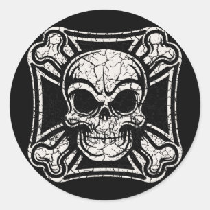 Maltese Skull & Crossbones -bw Classic Round Sticker