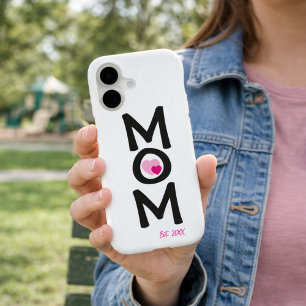 Maman a établi un double cœur rose imbriqué