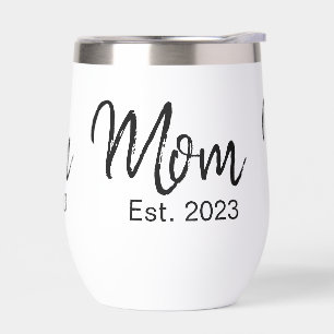Maman a établi un nouveau cadeau pour maman