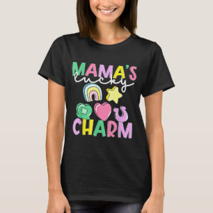 Mama's Lucky Patrick Charm Retro St Patrick's Day  T-Shirt