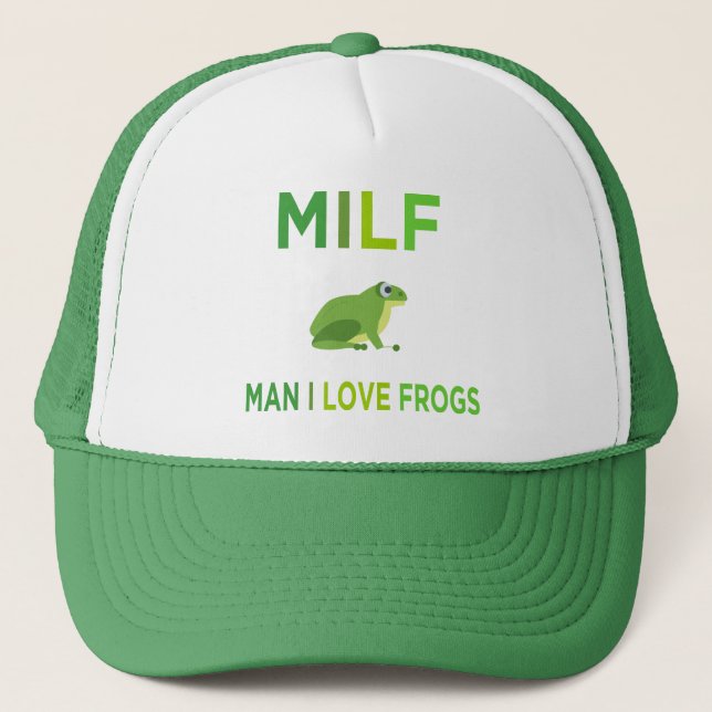 man i love frogs green trucker hat (Front)