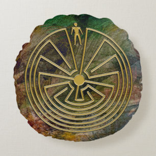 MAN IN THE MAZE gold + your background Round Pillow