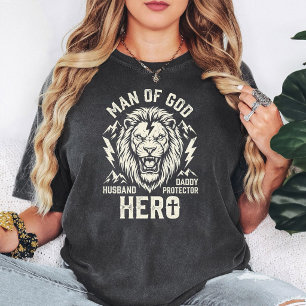 Man Of God Lion Husband Daddy Protector Hero T-Shirt