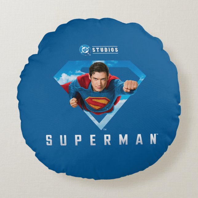 Man of Steel in Flight Round Pillow (Front)