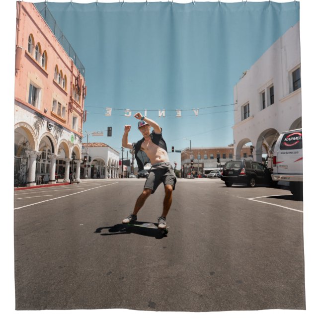 Man playing skateboard (Front)