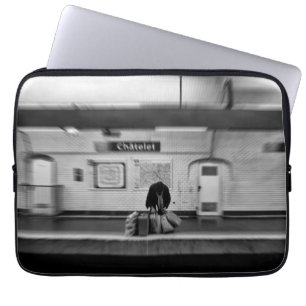 Man with shopping bags in subway (Chatelet)