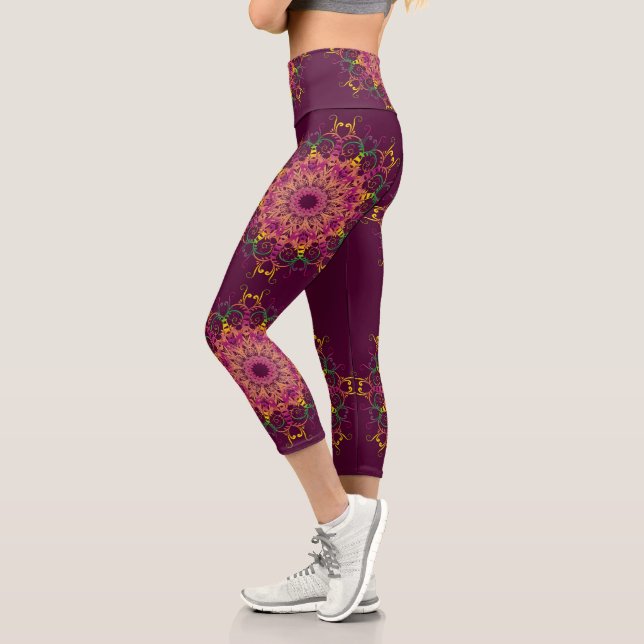  Mandala à fleurs de style baroque. Capri Leggings (Gauche)