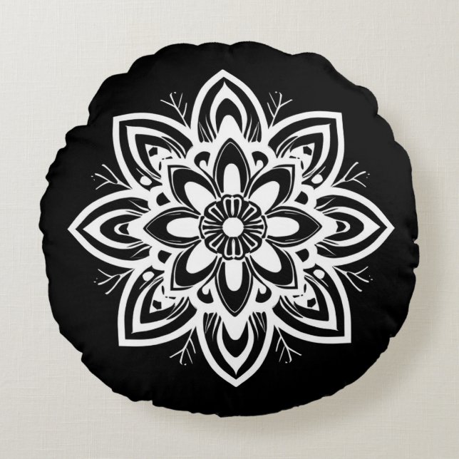 Mandala Flower Pattern in Black and White Round Pillow (Front)