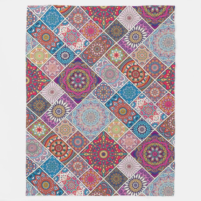 Mandala Pattern Fleece Blanket (Front)
