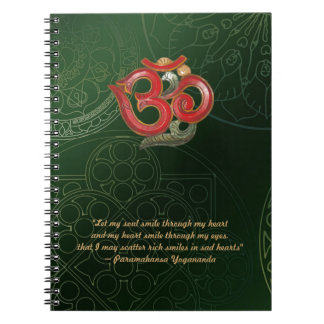 Mandala vert d'OM de carnet avec OM rouge