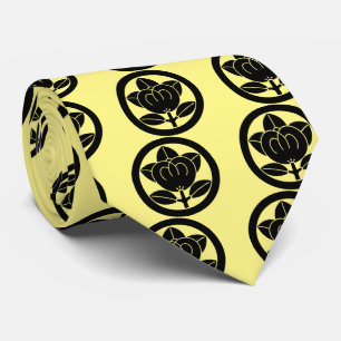 Mandarin orange in circle tie