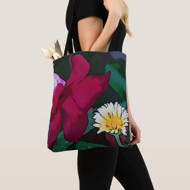 Mandevilla and Daisy Tote (Close Up)