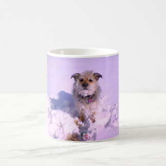 Mandy dans la tasse de neige