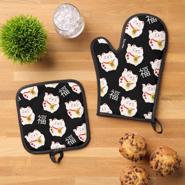 Maneki Neko Cute Lucky Cat Oven Mitt & Pot Holder Set (Top Down)