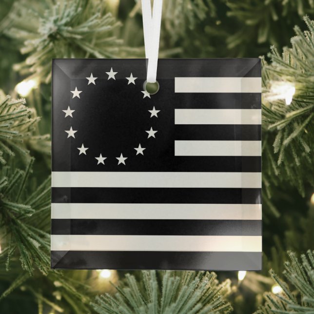 Manga, Betsy Ross Flag or Circle American Flag Glass Ornament (Insitu)