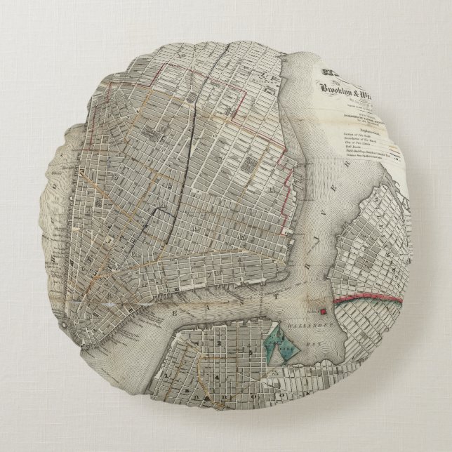 Manhattan New York Vintage Map Round Pillow (Front)