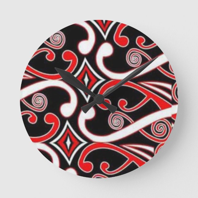 maori designs round clock (Front)