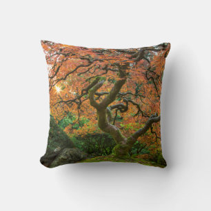 Maple Tree At The Japanese Gardens In Autumn Throw Pillow