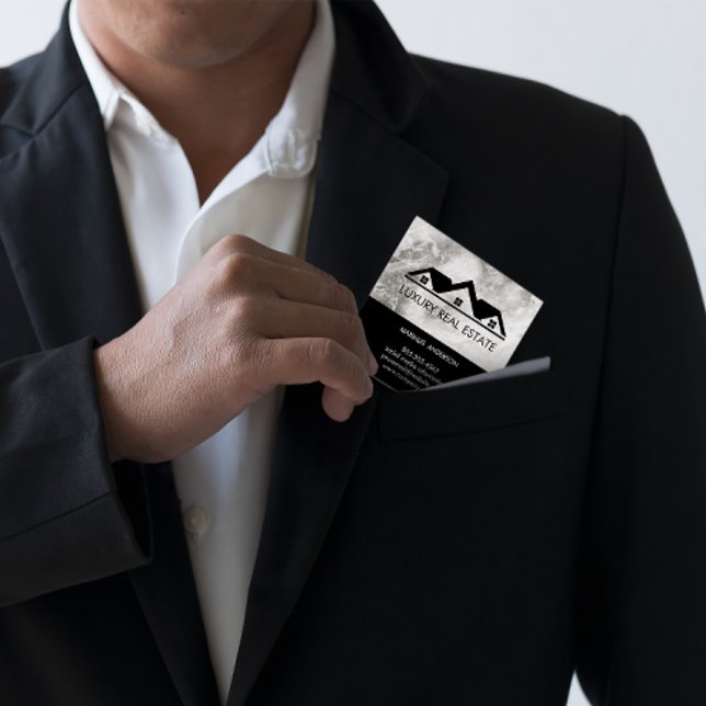 Marbre sur le toit de l'immeuble (Créateur téléchargé)