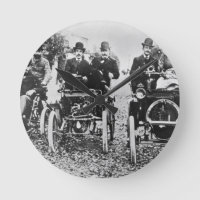 Marcel (d.1903) and Louis (1877-1944) Renault driv