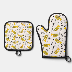 Marching Baritone Music Notes Bass Clefs Oven Mitt & Pot Holder Set