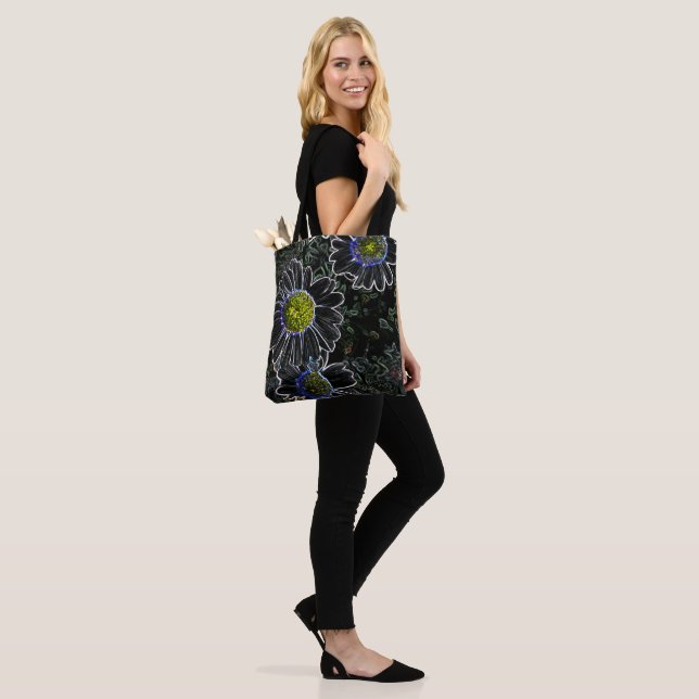 Margeriten Flowers Tote Bag (On Model)