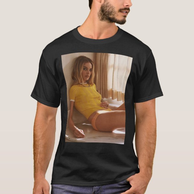 Margot Robbie Poster T-Shirt (Front)