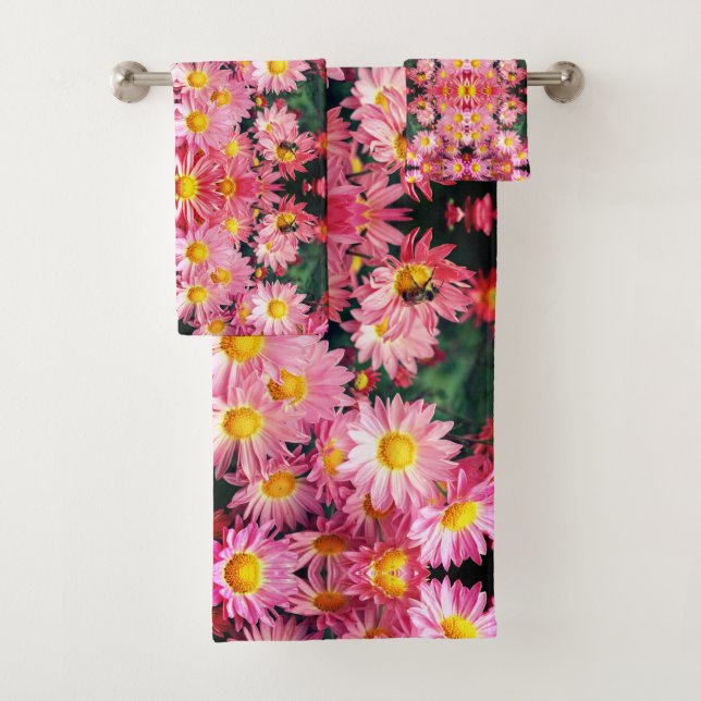 Marguerites Roses Et Bumble Bee Abstrait (En situation)