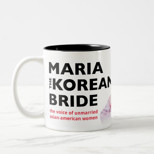 Maria la tasse coréenne de jeune mariée (Gauche)