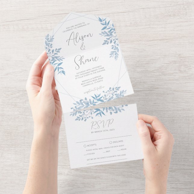 Mariage bleu Eucalyptus tout en une invitation (Déchirure)