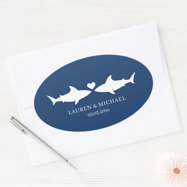 Mariage de requin avec des noms Sticker ovale (Enveloppe)