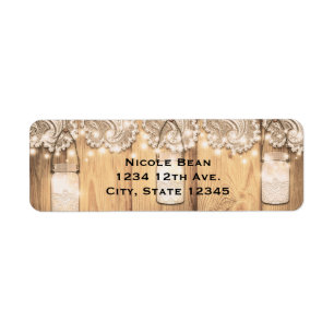 Mariage en bois rustique avec jarre de maçon illum